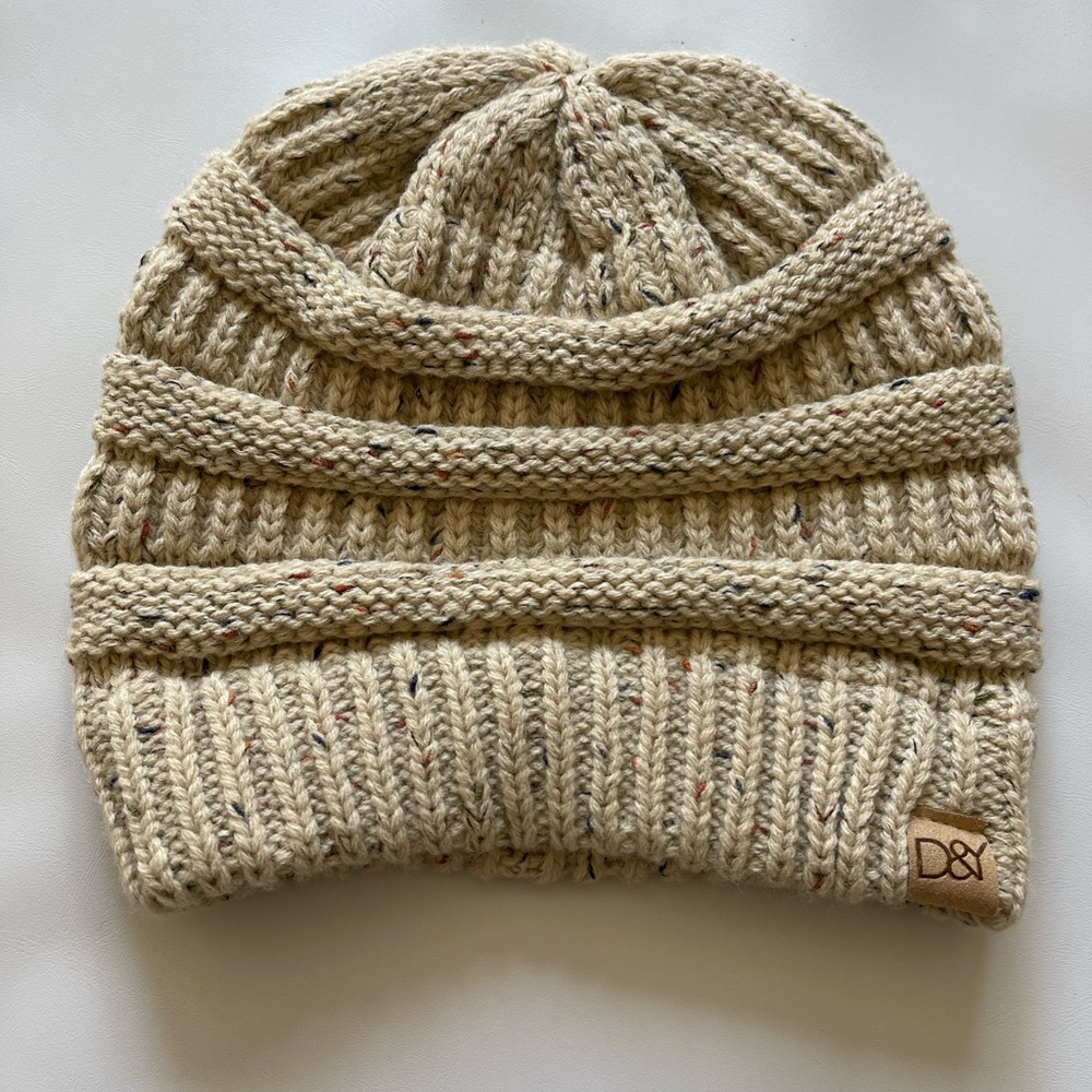 NWOT David and Young Beanie